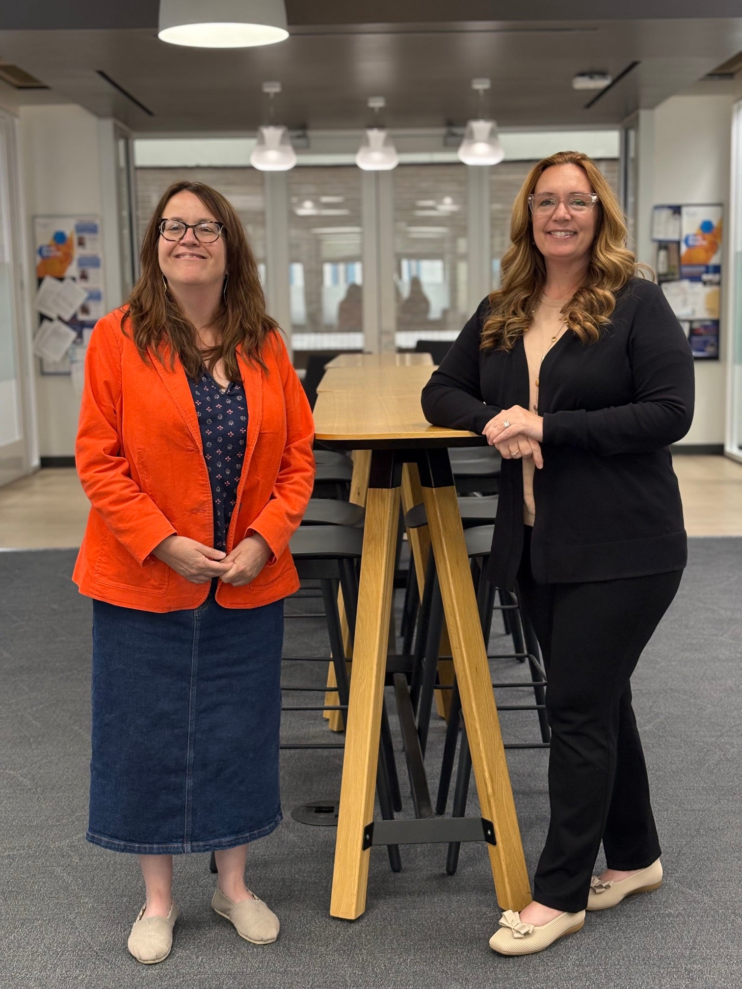 Photo of Margaret Puskar-Pasewicz and Andrea Szabo.